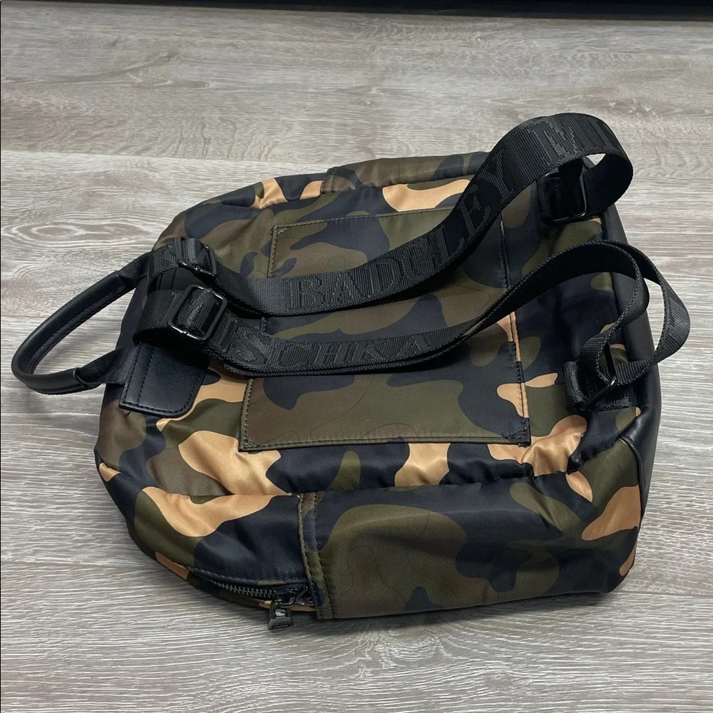 Badgley Mischka Camo Camouflage Laptop Backpack Khaki Green Brown Black